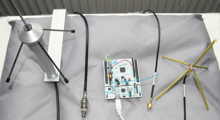 RFM69 three antennas 750x410